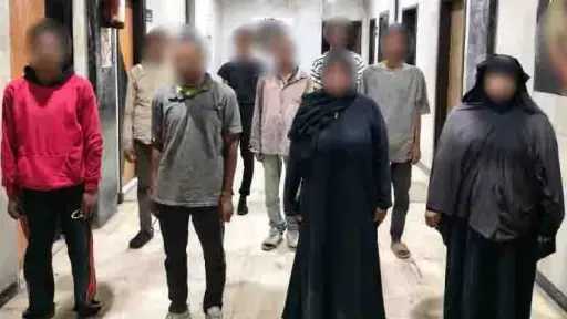 الداخلية: ضبط 10 متهمين باستغلال الأطفال في التسول وبيع السلع بالجيزة