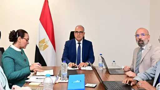 وزير الري يؤكد ضرورة تكثيف الدراسات التطبيقية لخفض... وزير الري يؤكد ضرورة تكثيف الدراسات التطبيقية لخفض تكلفة تحلية المياه والطاقة المستخدمة فيها