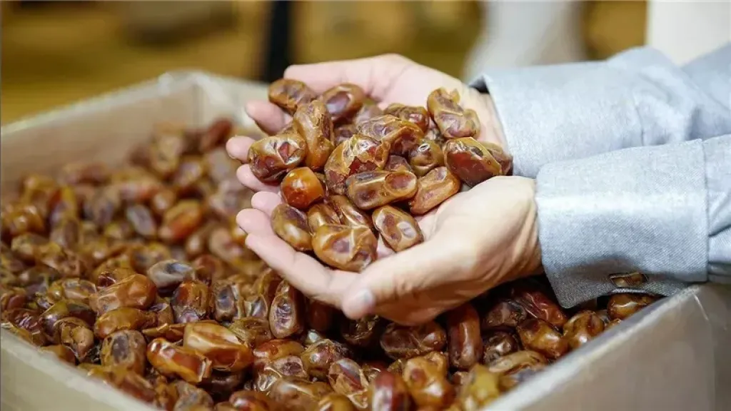 التمور 