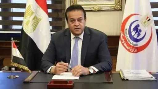 وزير الصحة يتابع تقديم الخدمات الإسعافية والطبية لمصابي حادث تصادم أتوبيس وسيارة نقل على طريق أسيوط الغربي