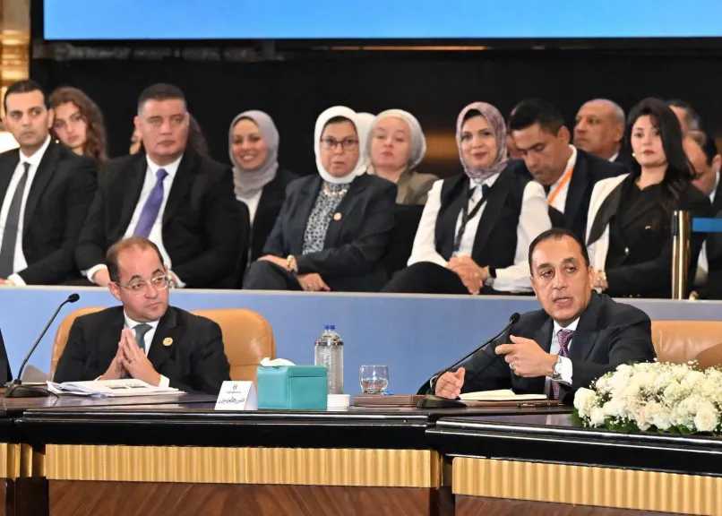 رئيس الوزراء: الدولة تبنت الدولة العديد من برامج الحماية الاجتماعية
