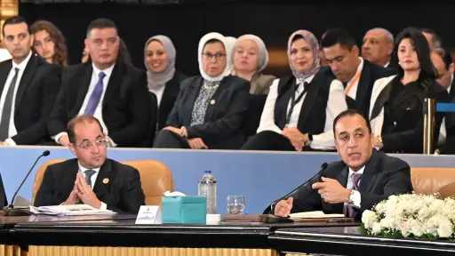 رئيس الوزراء: الدولة تبنت الدولة العديد من برامج... رئيس الوزراء: الدولة تبنت الدولة العديد من برامج الحماية الاجتماعية