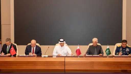 تركيا تعلن توقيع اتفاقا للتعاون الدفاعي مع قطر... تركيا تعلن توقيع اتفاقا للتعاون الدفاعي مع قطر وباكستان وإندونيسيا