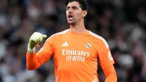 تعليق ناري من كورتوا عن مواجهة ريال مدريد وبرشلونة بالكلاسيكو.. ماذا قال؟