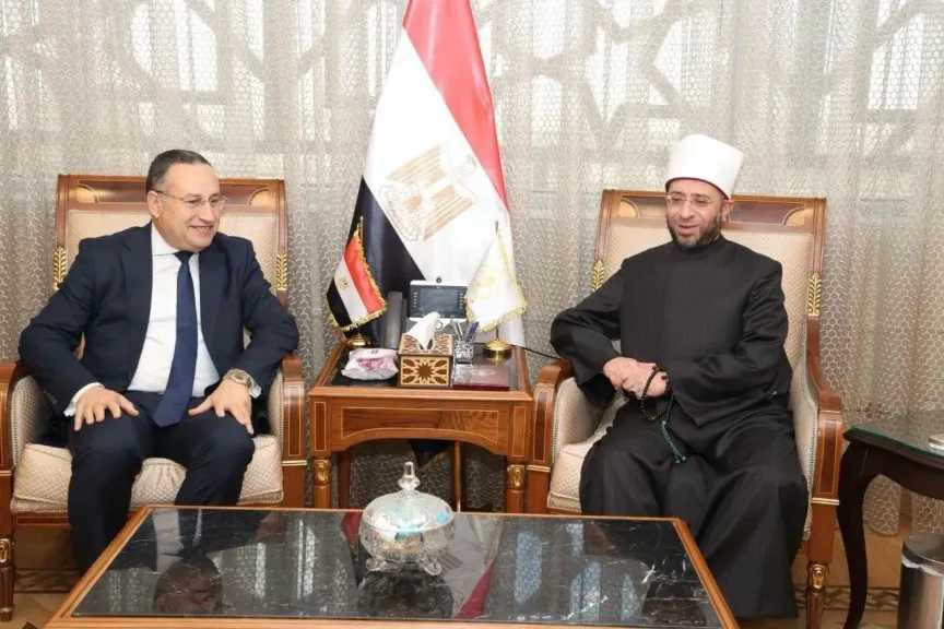 وزيرا الأوقاف والتعليم العالي يبحثان تعزيز الوعي وترسيخ القيم الإيجابية