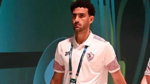 محمد عواد يطمئن على لاعب بترول أسيوط بعد... محمد عواد يطمئن على لاعب بترول أسيوط بعد خضوعه لجراحة
