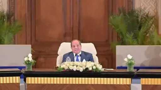 الرئيس السيسي: دور الدعوة ينتهي بتقديم النصح بالحكمة... الرئيس السيسي: دور الدعوة ينتهي بتقديم النصح بالحكمة والموعظة الحسنة سواء لاقى قبولا أم لا
