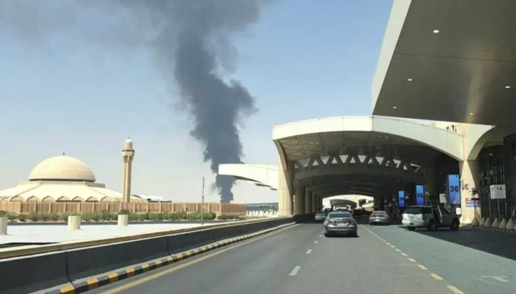 الحوثيون يعلنون تنفيذ 7 عمليات عسكرية استهدفت مطارات ومنشآت نفطية في السعودية