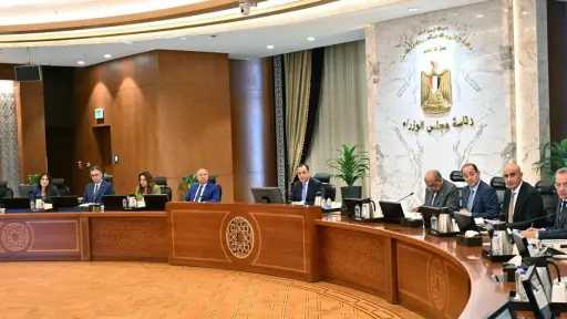 رئيس الوزراء يترأس اجتماع اللجنة العليا لشئون المشاركة... رئيس الوزراء يترأس اجتماع اللجنة العليا لشئون المشاركة ويوافق على عدد من المشروعات