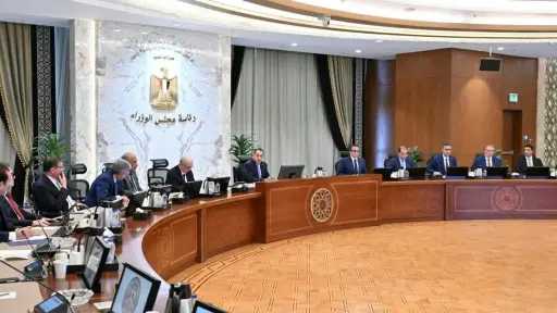 رئيس الوزراء يوجه بالإسراع في تطبيق الحوافز والإجراءات الهادفة إلى زيادة الصادرات المصرية