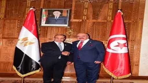 وزير الخارجية يلتقي نظيره التونسي علي هامش الاجتماع... وزير الخارجية يلتقي نظيره التونسي علي هامش الاجتماع الوزاري لآلية دول الجوار الثلاثية حول ليبيا