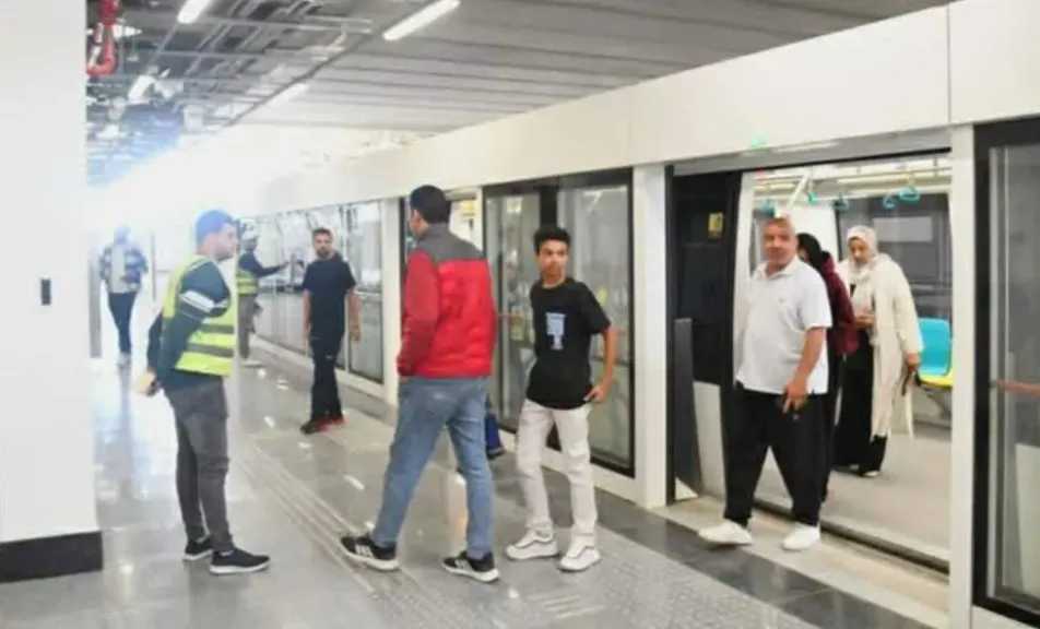تطوير التصميمات الخارجية لـ176 مصعدا بمحطات مونوريل شرق النيل