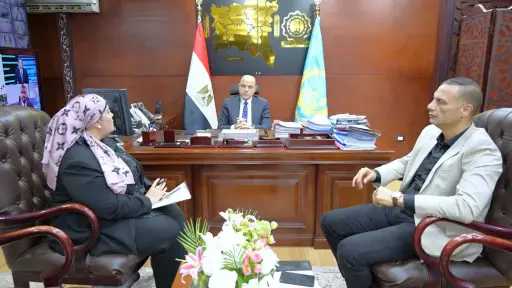 محافظ الغربية يناقش تطوير الخدمات الصحية والعلاجية واحتياجات المستشفيات