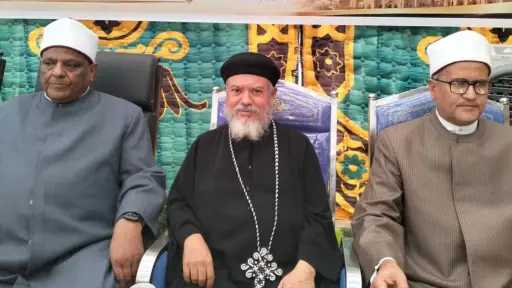 برعاية الأوقاف والأمن.. الصلح ينهي الخصومة بين عائلتي... برعاية الأوقاف والأمن.. الصلح ينهي الخصومة بين عائلتي عبدالنعيم وعبدالعزيز بقرية الخزندارية بسوهاج