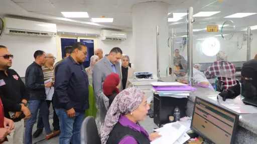 محافظ دمياط يتفقد المركز التكنولوجي لخدمة المواطنين ويتابع... محافظ دمياط يتفقد المركز التكنولوجي لخدمة المواطنين ويتابع معدلات الأداء ومستوى الخدمات