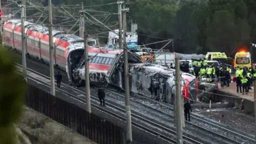 مصر تعزي إسبانيا في ضحايا حادث تصادم القطارين... مصر تعزي إسبانيا في ضحايا حادث تصادم القطارين قرب محطة أوردا