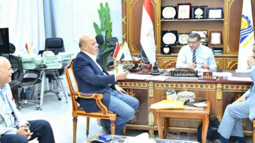 لدعم جهود التنمية وخدمة المواطنين.. محافظ قنا يلتقي أعضاء مجلسي انواب والشيوخ