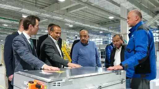 وزير الكهرباء يزور «رينيرا» التابعة لروساتوم العاملة بمجال... وزير الكهرباء يزور «رينيرا» التابعة لروساتوم العاملة بمجال تصنيع بطاريات الليثيوم وتخزين الطاقة