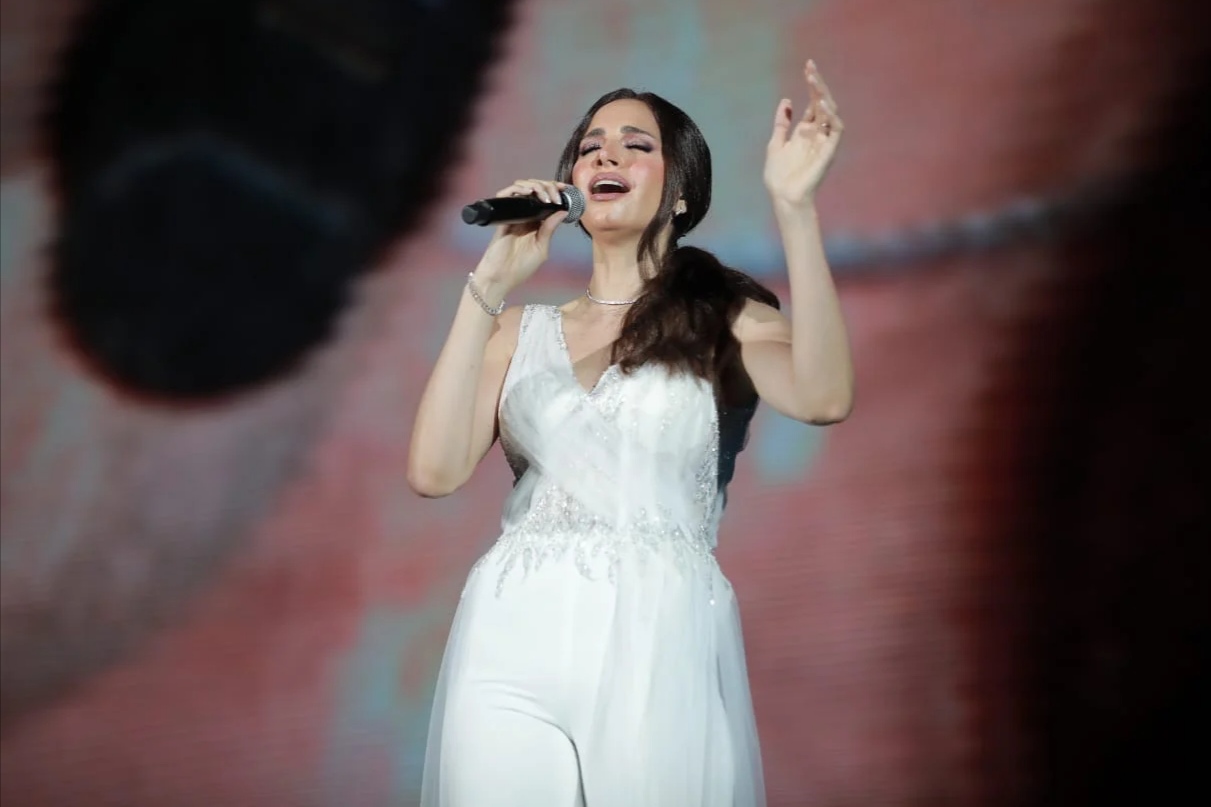 حفل آمال ماهر بالعلمين 