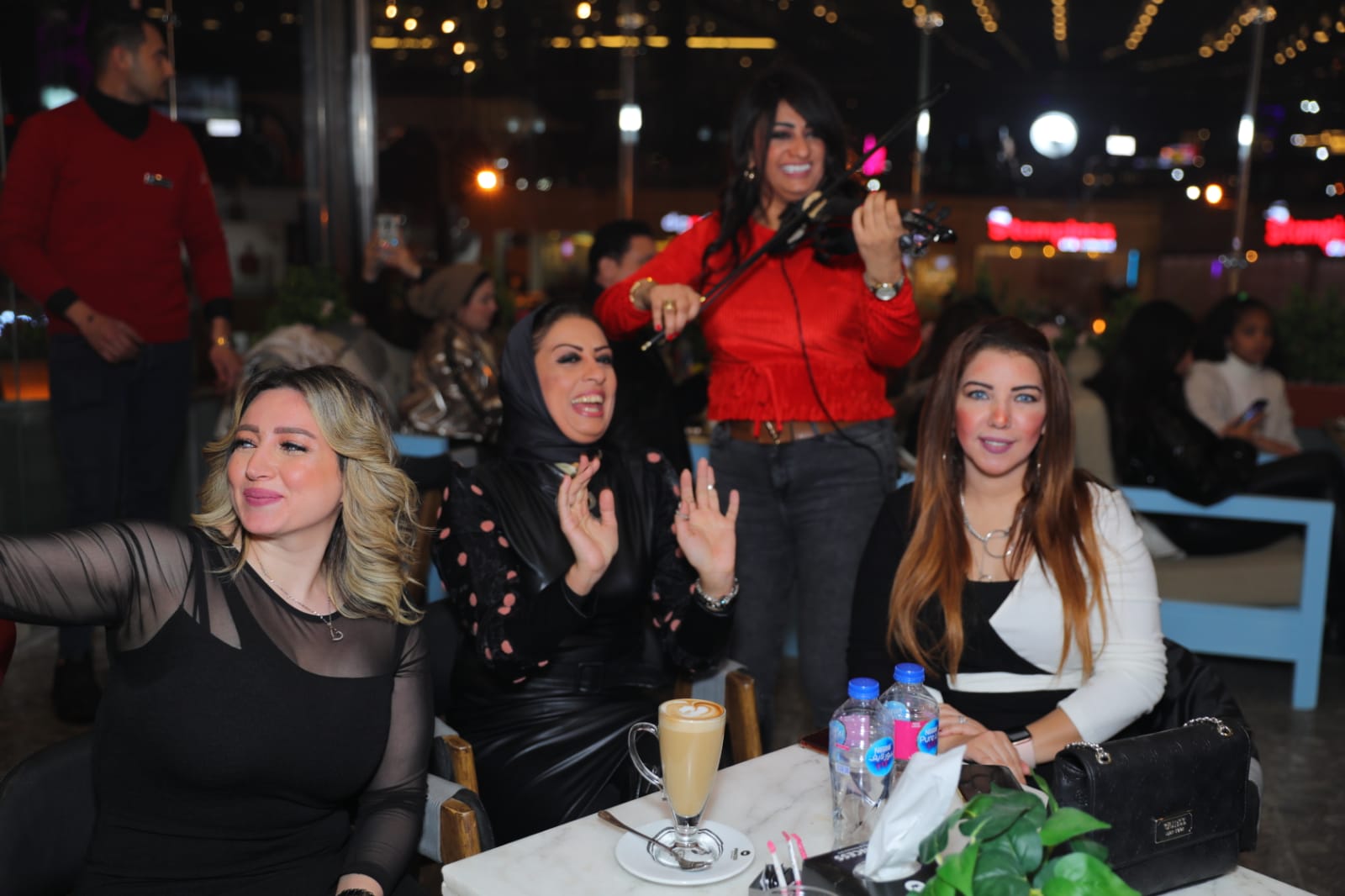 e63e0fc34c5213054ed27725decde0a0.jpg